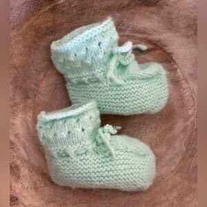 🎀👼 Vintage Knitted Handmade Baby Booties